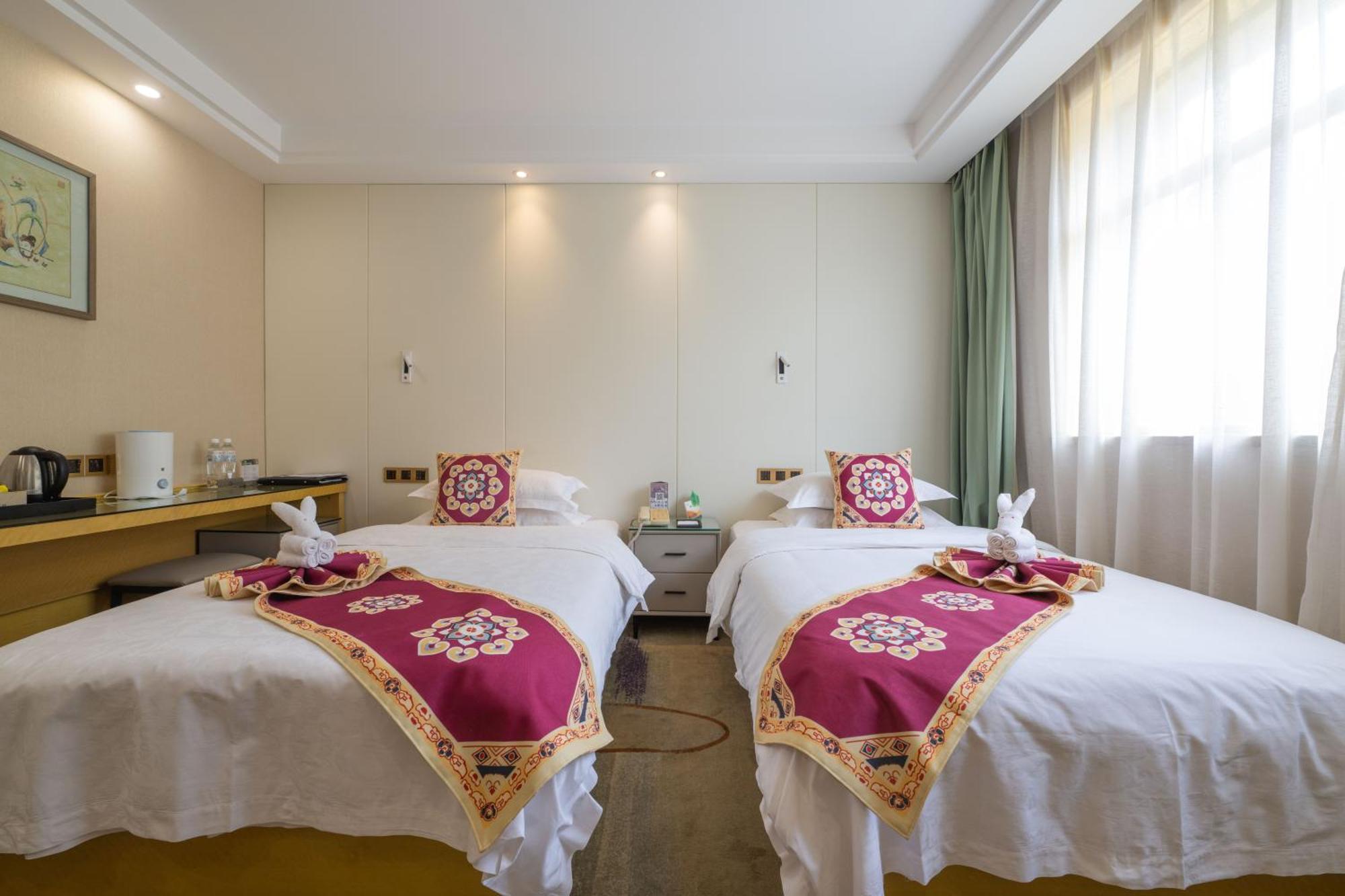 Dunhuang Hotel Exterior photo